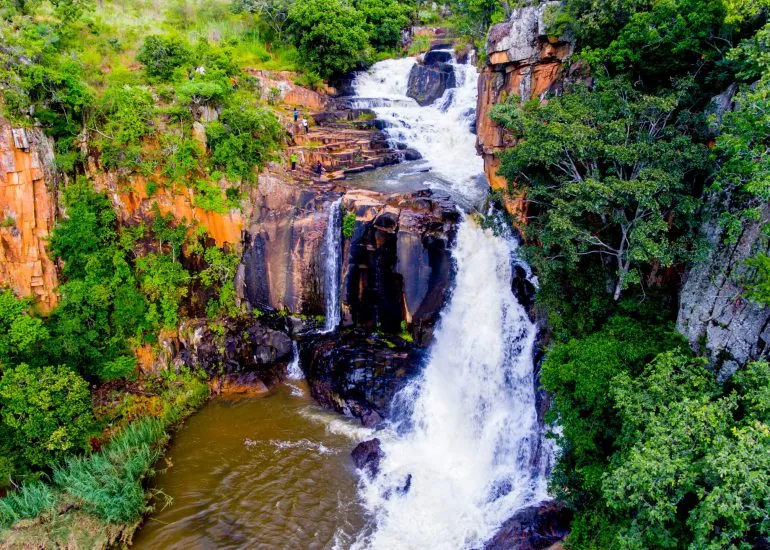 nyangombe falls 3 770x550